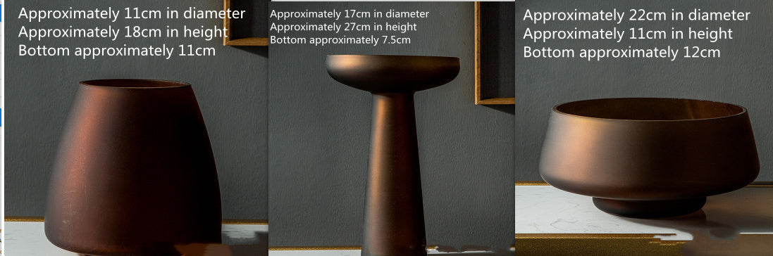 Decorazione vaso in vetro color caffè opaco