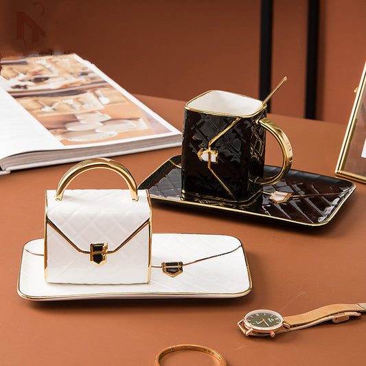 Piatto in Ceramica a Forma di Borsa