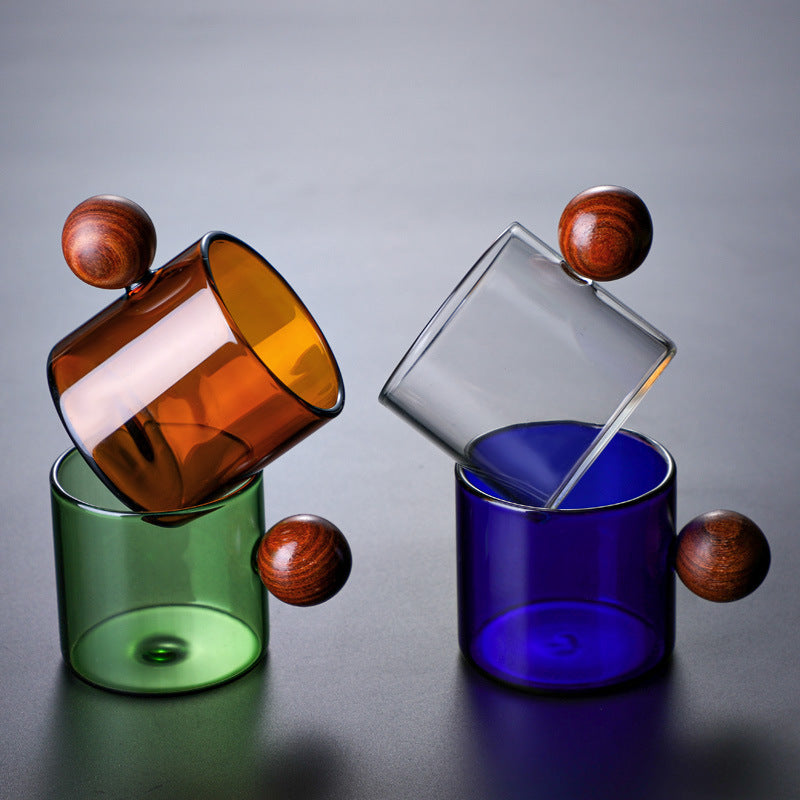 Bicchiere con Manico in Legno