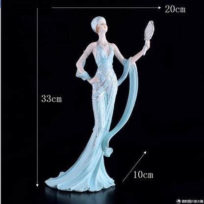 Sculpture de femme élégante 