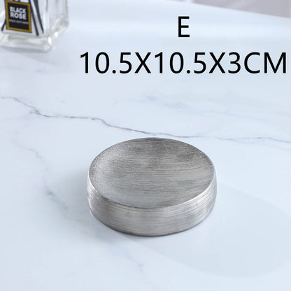 Accessorio bagno in ceramica