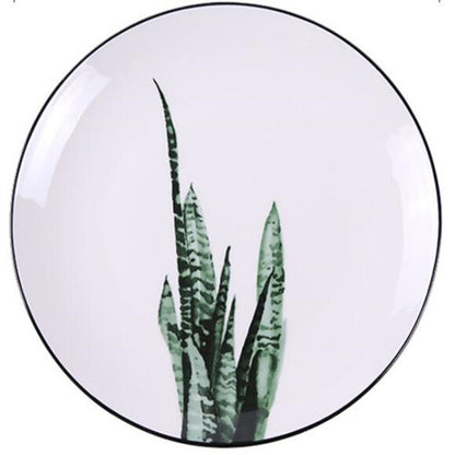 Ceramic plate with plant design