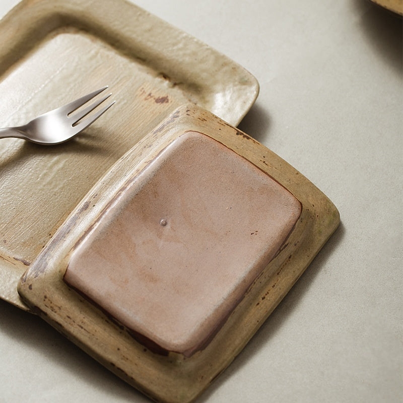 Piatto in ceramica retrò