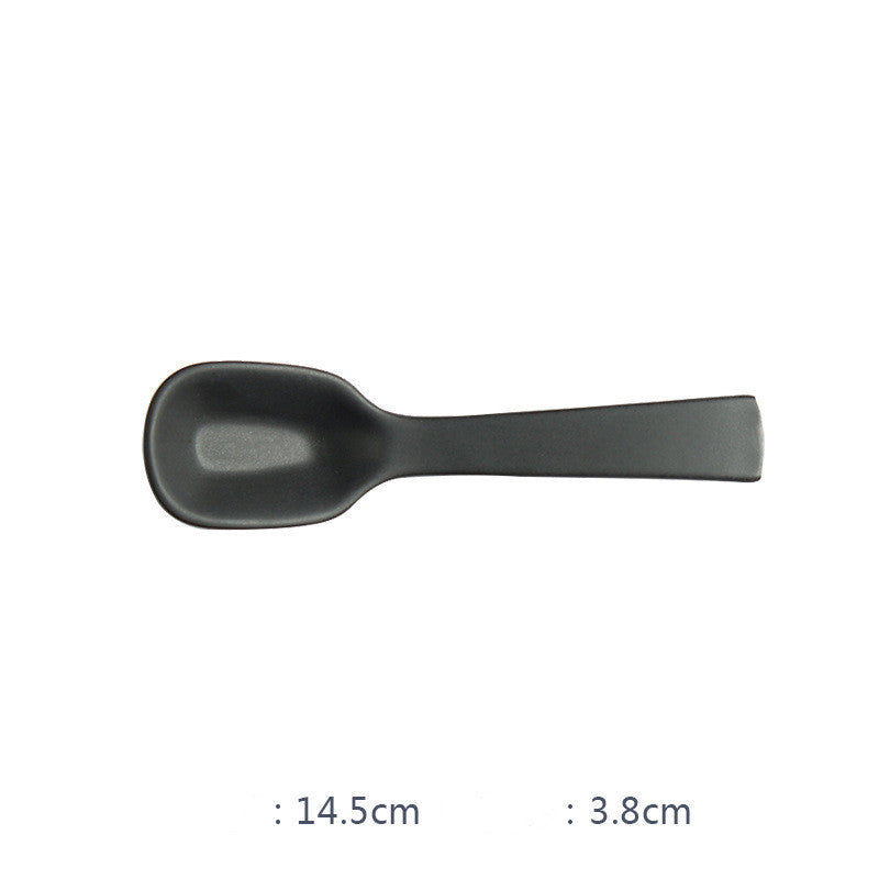 Piatto e ciotola in ceramica nordica